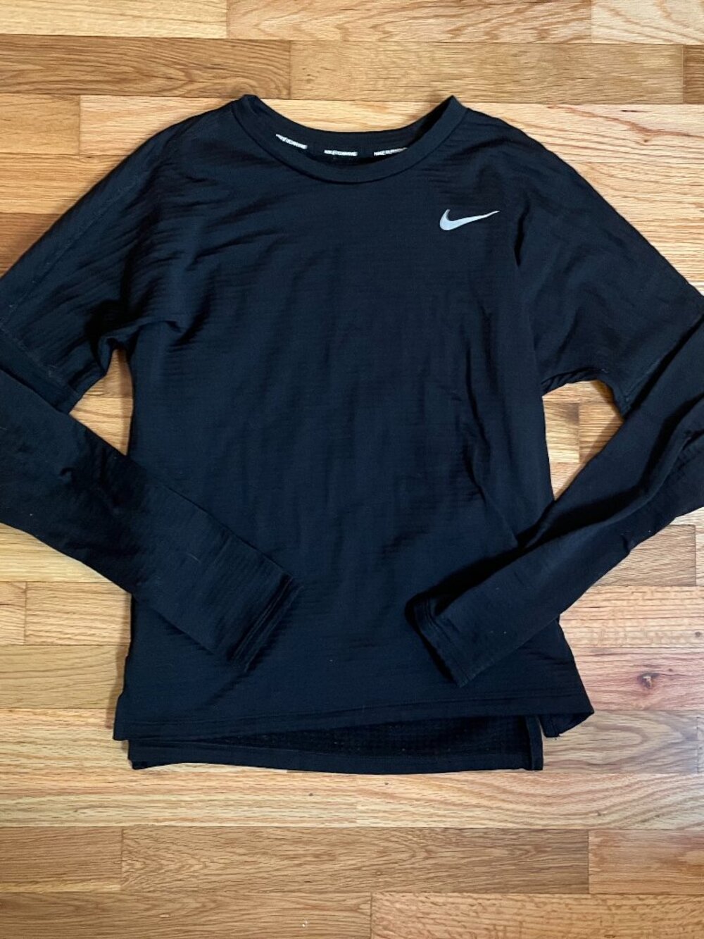 Womens Small Nike Therma Sphere Element Long Sleeve Running Shirt